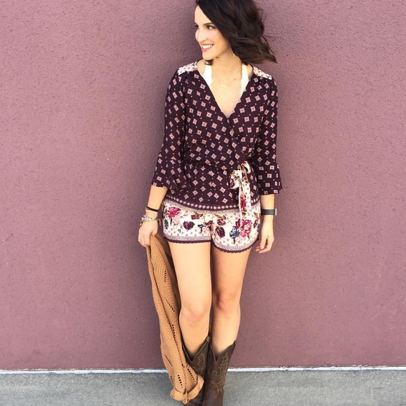 Maurices Dresses & Skirts - 🔥Beautiful Romper!🔥